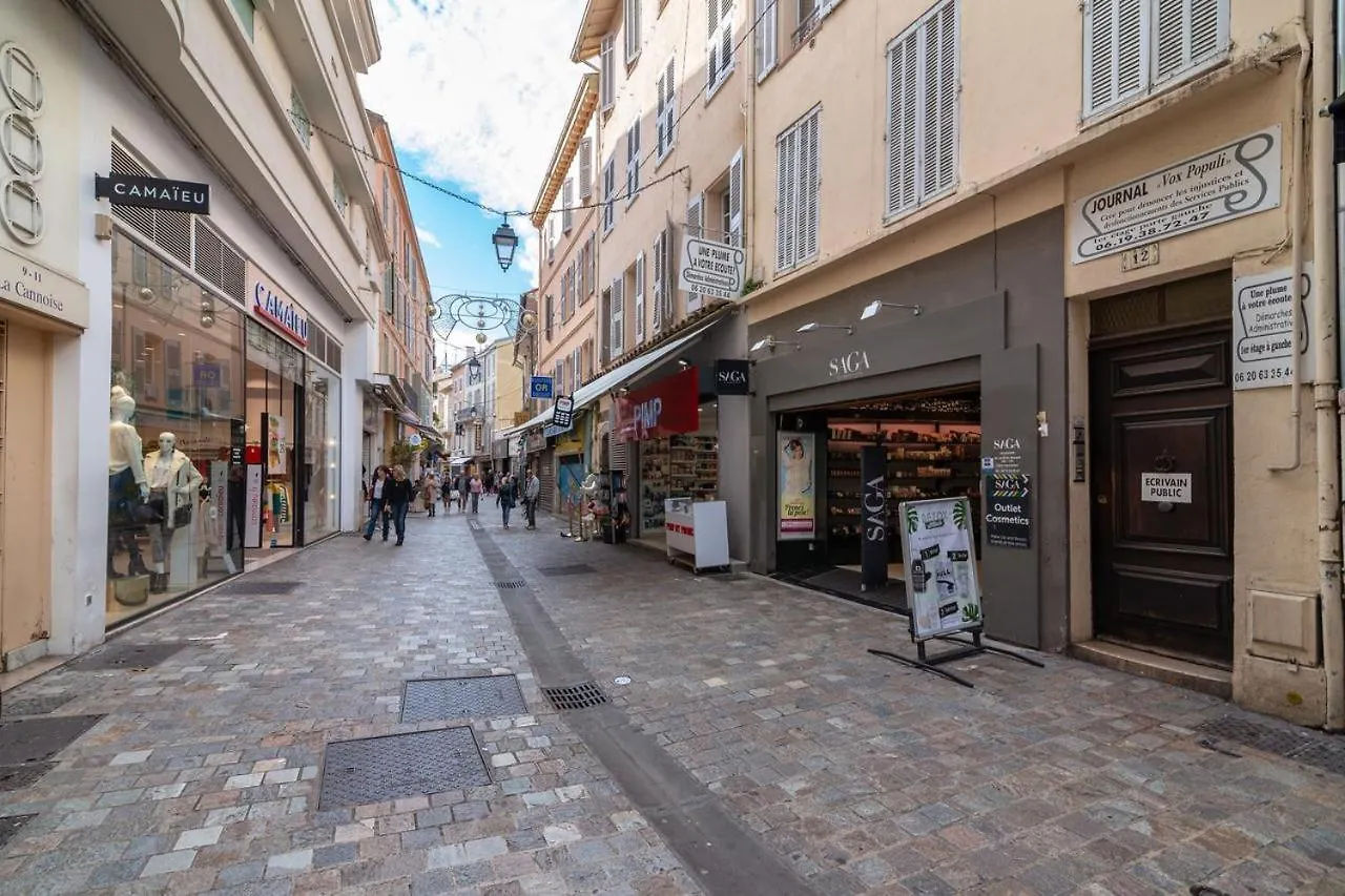 Romantic And New Apartment In The Famous Rue Meynadier In The Supercentre Of Cannes France