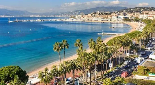 Romantic And New Apartment In The Famous Rue Meynadier In The Supercentre Of Cannes France