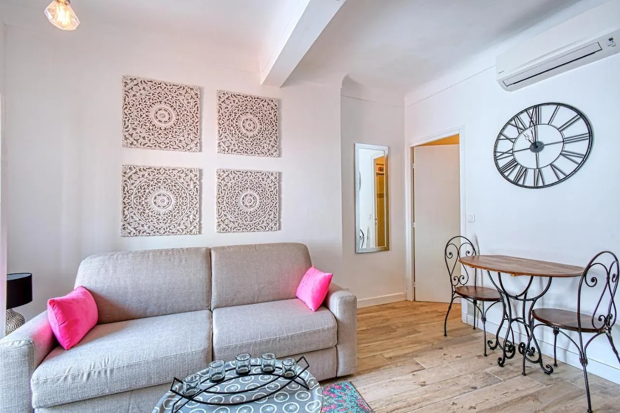 Romantic And New Apartment In The Famous Rue Meynadier In The Supercentre Of Cannes