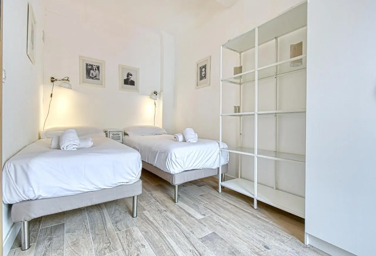 Romantic And New Apartment In The Famous Rue Meynadier In The Supercentre Of Cannes France