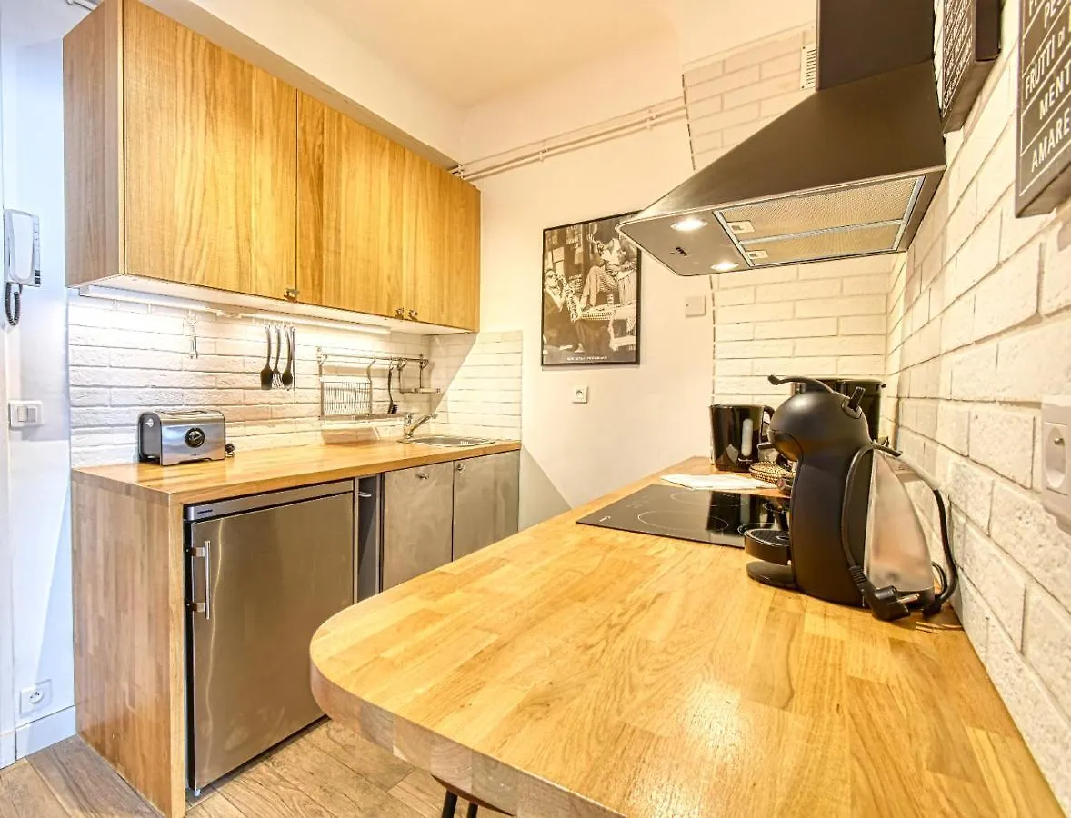 Romantic And New Apartment In The Famous Rue Meynadier In The Supercentre Of Cannes 0*,  France